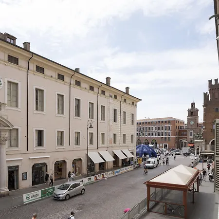 Le Stanze Del Savonarola 招待所 费拉拉